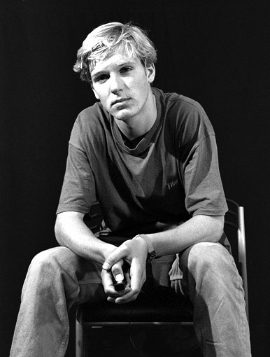 abgekl&auml;rter, junger Mann